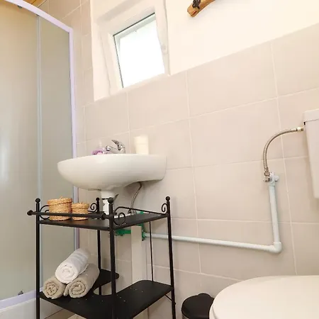 Greenside Lumi * Vela Luka