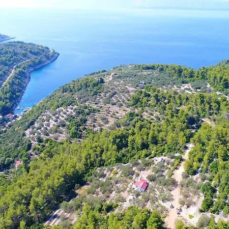 Greenside Lumi Chalet *