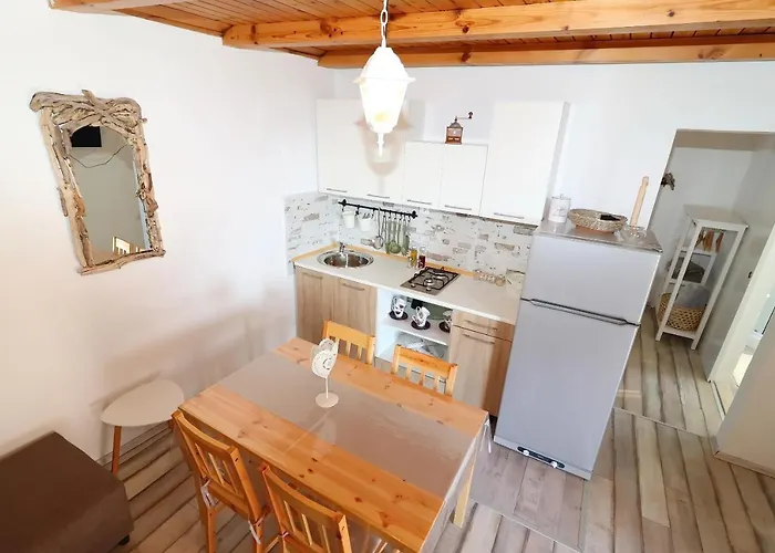 Greenside Lumi Chalet *